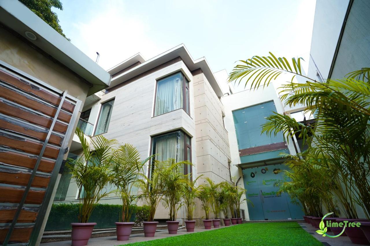 Lime Tree Hotel Sushant Lok Gurgaon Sector 29 Next To Iffco Chowk Metro Exteriör bild