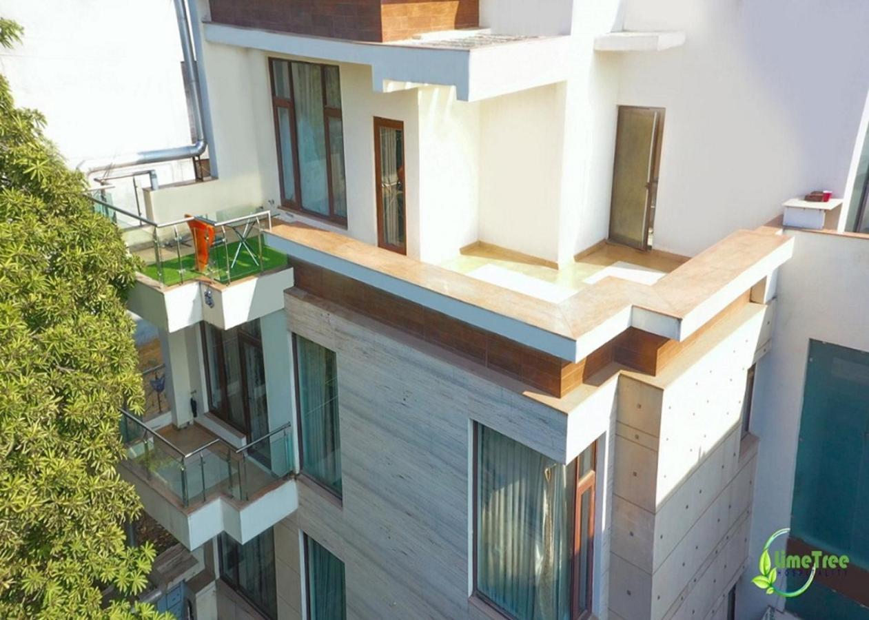 Lime Tree Hotel Sushant Lok Gurgaon Sector 29 Next To Iffco Chowk Metro Exteriör bild