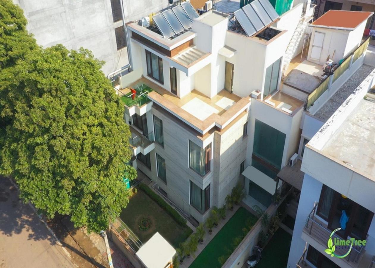 Lime Tree Hotel Sushant Lok Gurgaon Sector 29 Next To Iffco Chowk Metro Exteriör bild